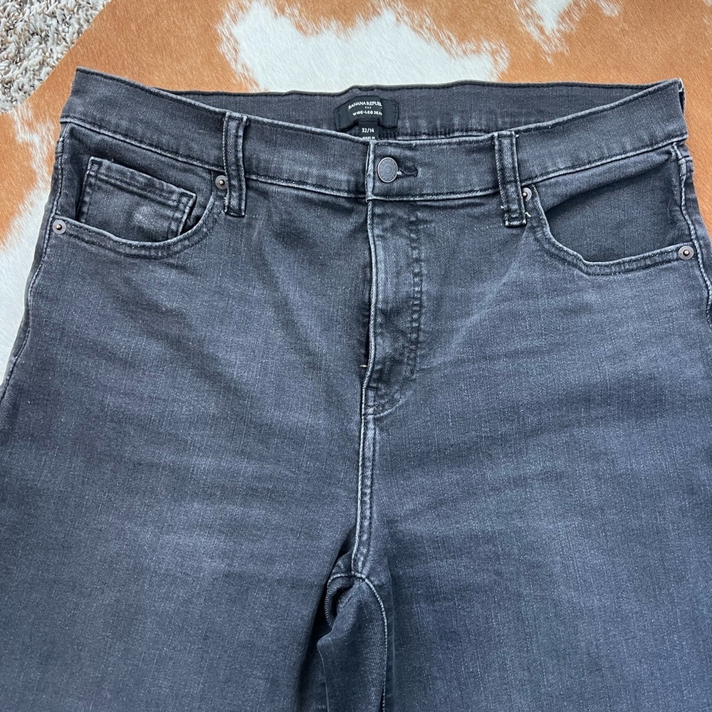 LIKE NEW - Banana Republic Wide Legged Jean - Black, Size 32/14 with Raw Hem